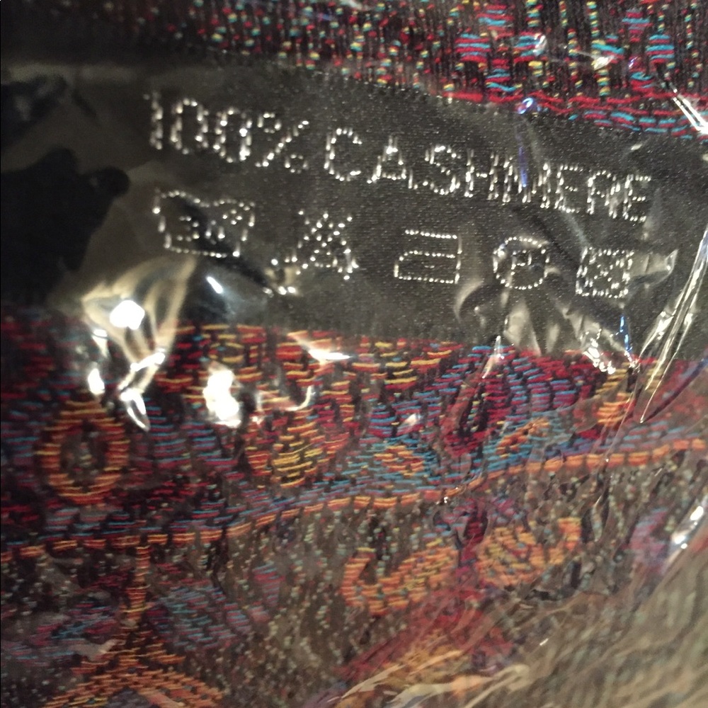 100% Cashmere Scarf
